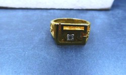 18k hge 10 ring a